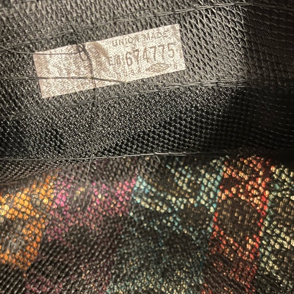 Vintage UNION MADE black satin tapestry cloche hat - Picture 6 of 6